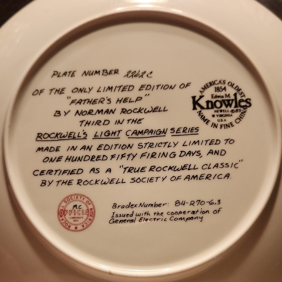 Normam Rockwell's Third In Light Campaign Series Plate "Father's Help" - Picture 2 of 5